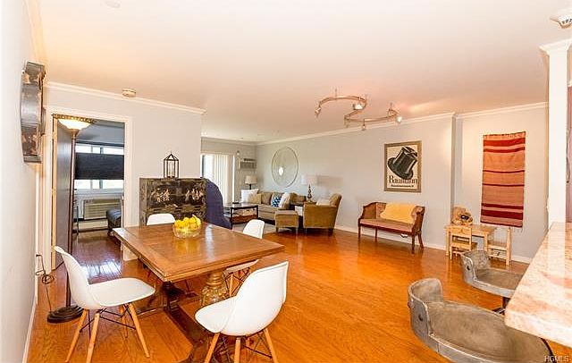 1st image of 21 Lake St APT 5C