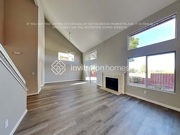 4th image of 355 College Ave