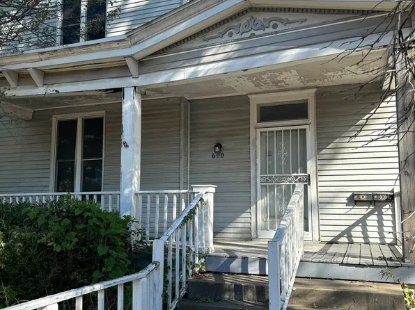 600 Adams Ave, Evansville, IN 47713