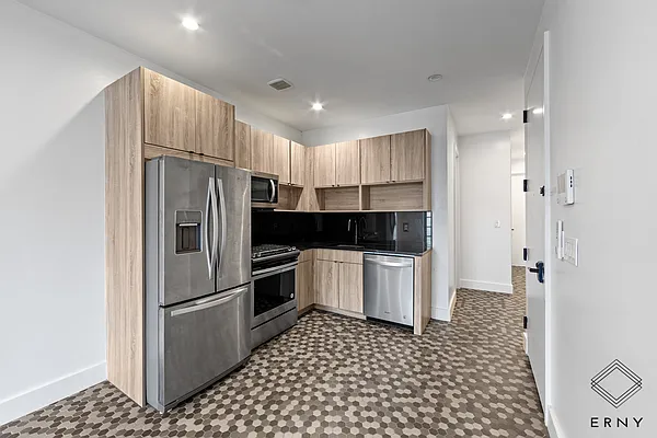 Rented by ERNY LLC | media 2