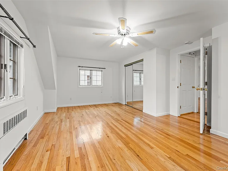 54 Edgewood Rd — Photo 17