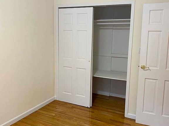 4th image of 155 E 84th St #2A