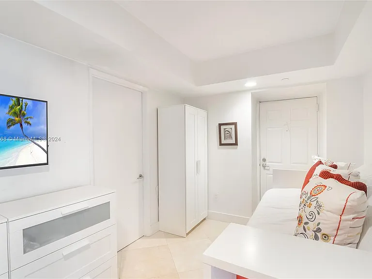 18671 Collins Ave #2702 — Photo 26