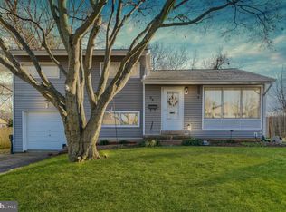 56 E Avon Dr, Claymont, DE 19703