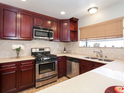 26009 Alizia Canyon Dr UNIT B, Calabasas, CA, 91302