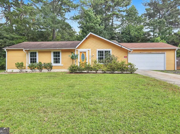 9018 Huntwood Ln, Riverdale, GA 30274