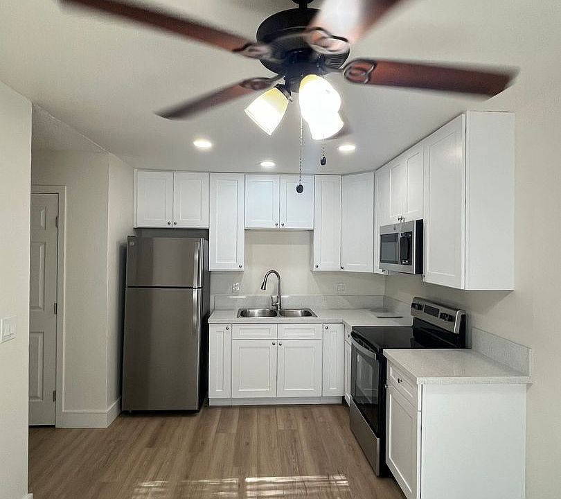 1st image of 4261 Lowell St Unit 11