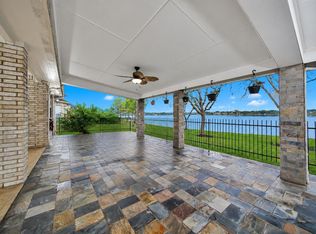 3831 Lakeridge Canyon Dr, Sugar Land, TX 77498