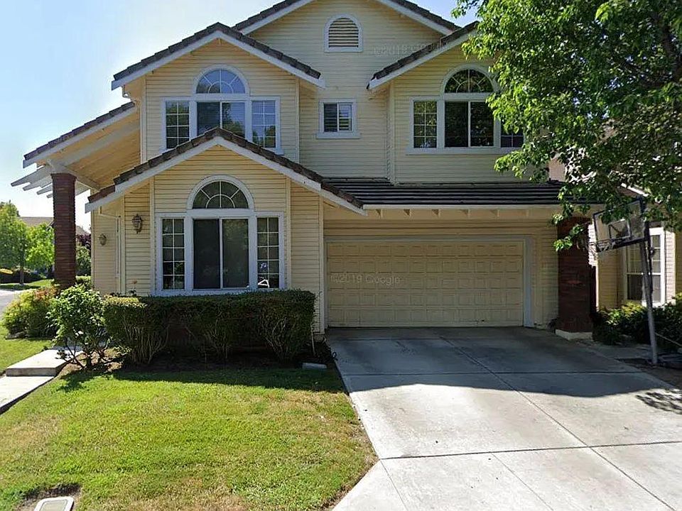 1st image of 18306 Chelmsford Dr