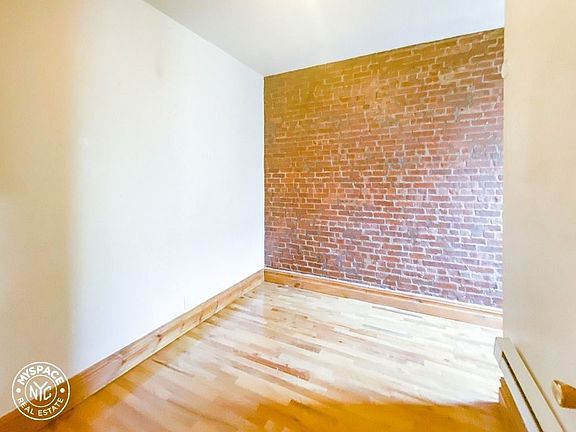 5th image of 728 Franklin Ave #5S