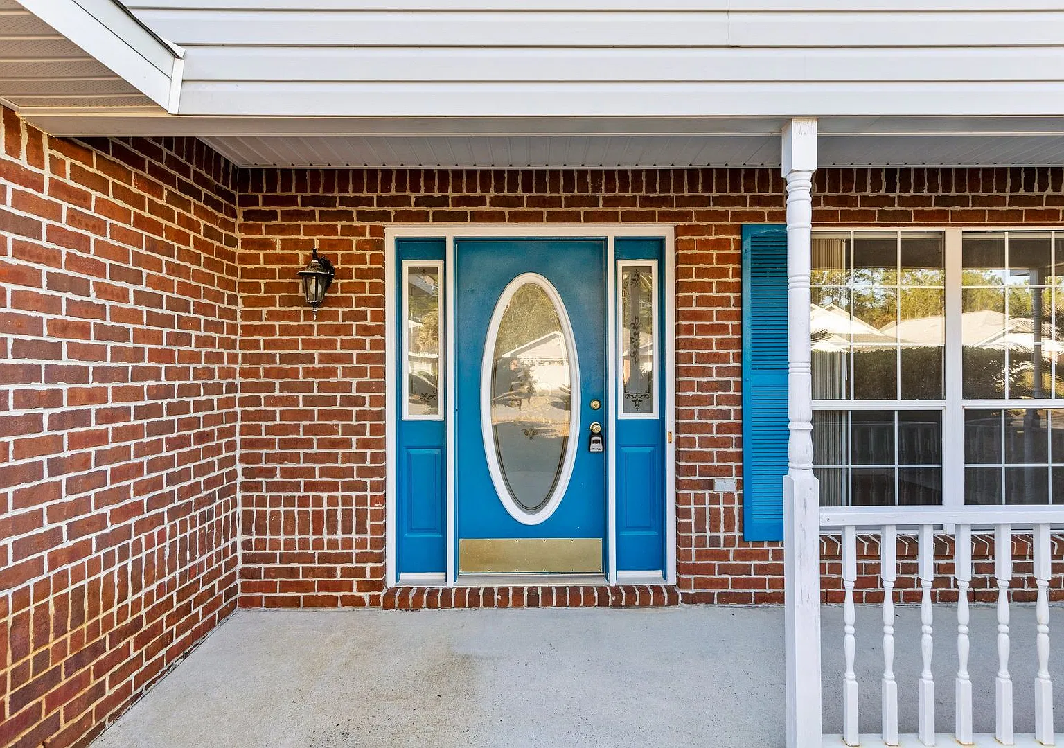 Charming 3-Bedroom Home with Florida Room & Fenced Backyard in Fort Walton Beach! — Photo 4