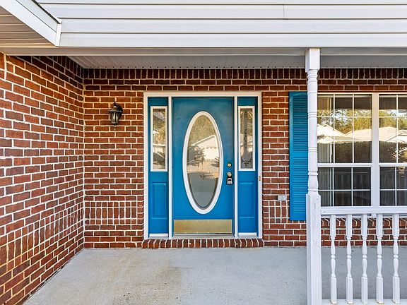 4th image of 1636 Florence Ave