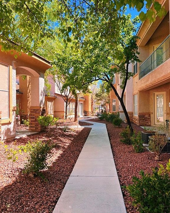 1st image of 226 Morgyn Ln Unit 6
