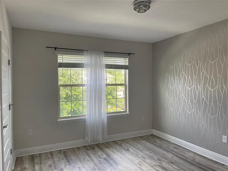 10194 Atwater Bay Dr — Photo 9