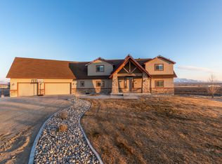 652 Garys Way, Spring Creek, NV 89815