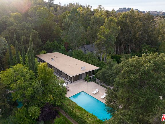 5th image of 1490 El Mirador Dr