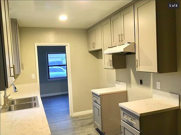 3rd image of 5084 Sultana Ave