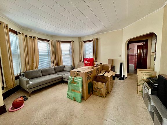 2nd image of 1563 Washington Ave #2