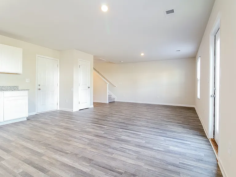 17 Carters Green Dr — Photo 5
