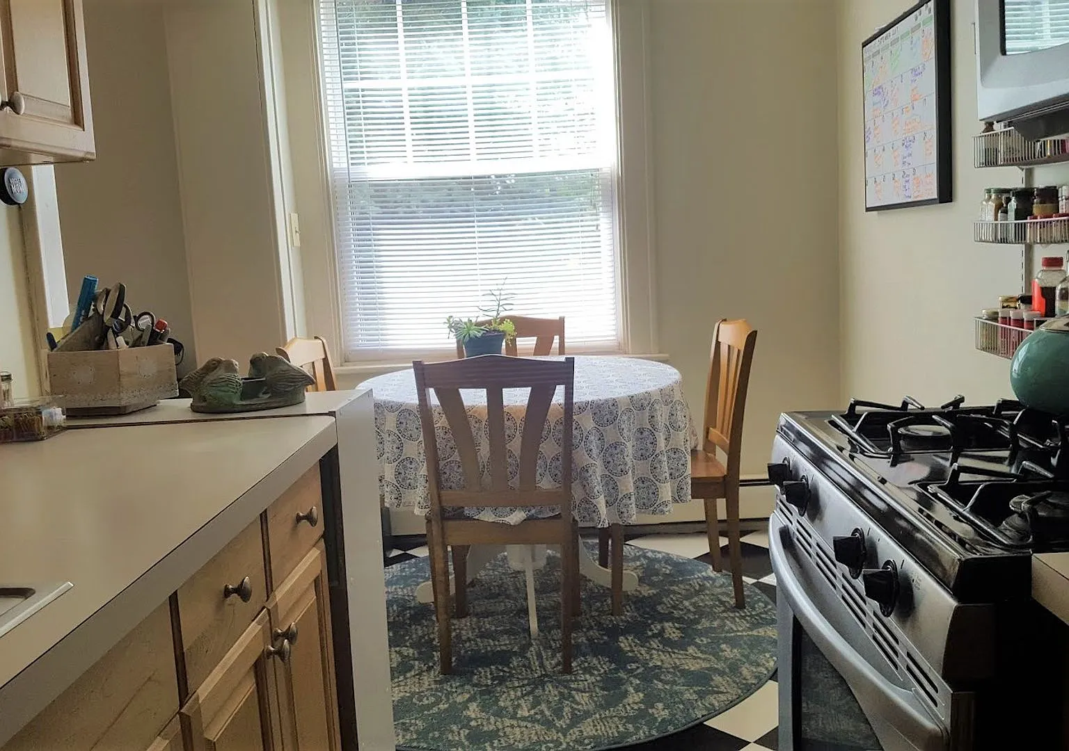 Amherst Woods Apartments — Photo 2