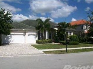 3743 W Lake Estates Dr, Davie, FL 33328