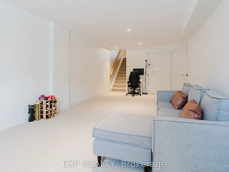 182 Mattingly Way — Photo 43