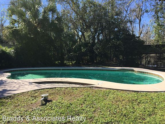 4th image of 3412 Emerald Isle Cir W