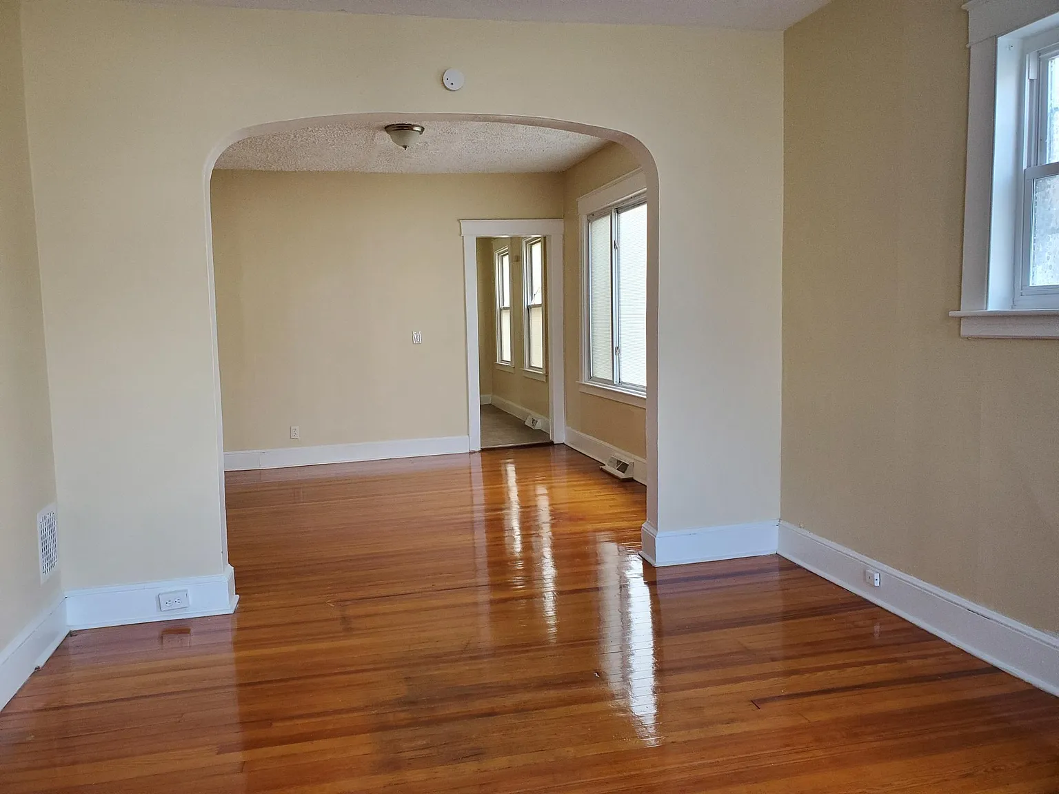 2 bed, $1,625 — Photo 3