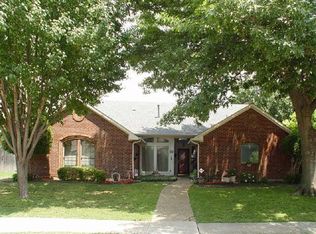 2918 Redwood Dr, Carrollton, TX 75007