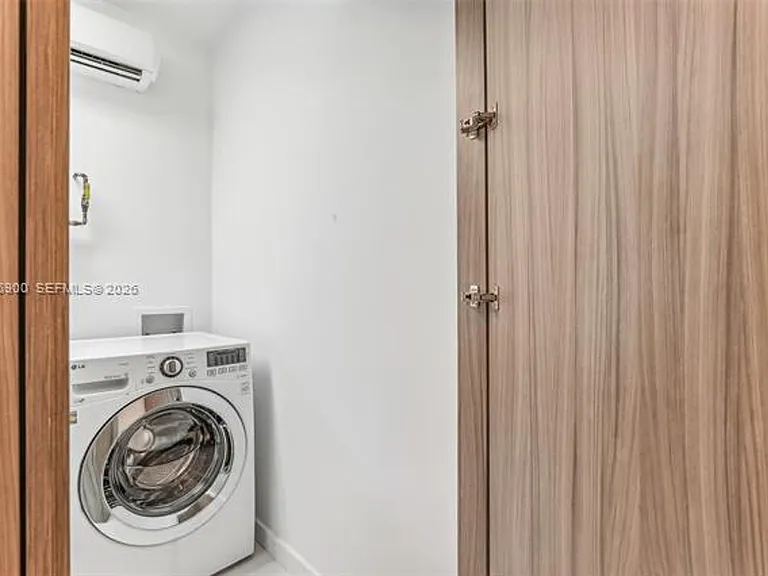 1231 Stillwater Dr #1231 — Photo 46