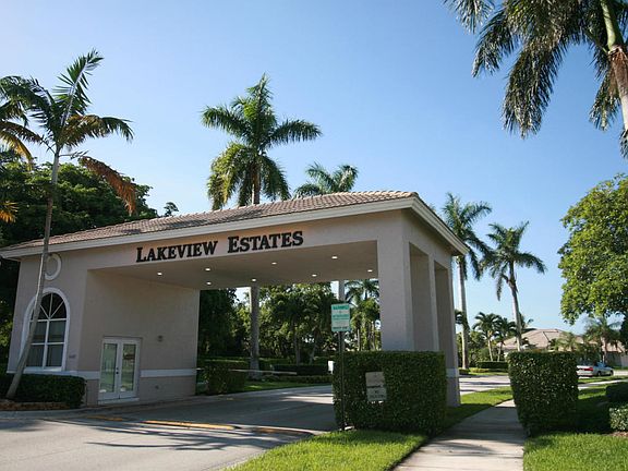 4th image of 6483 Blue Bay Cir