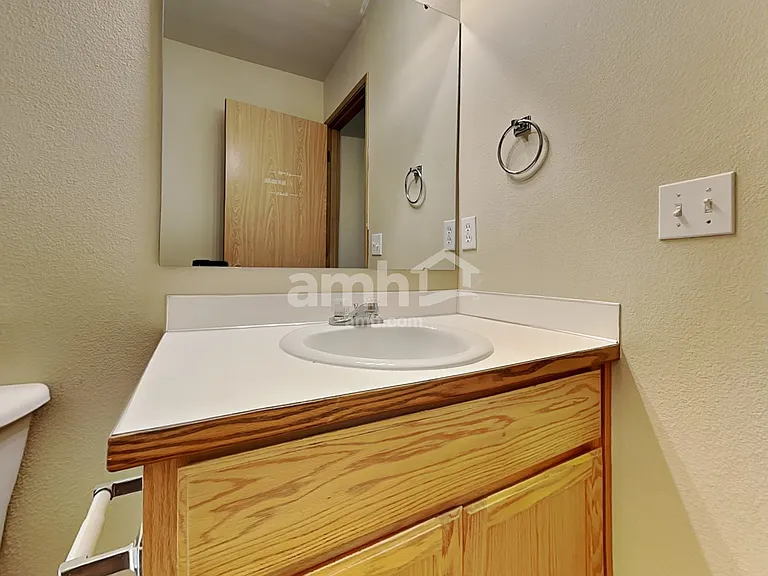7815 205th St E — Photo 9