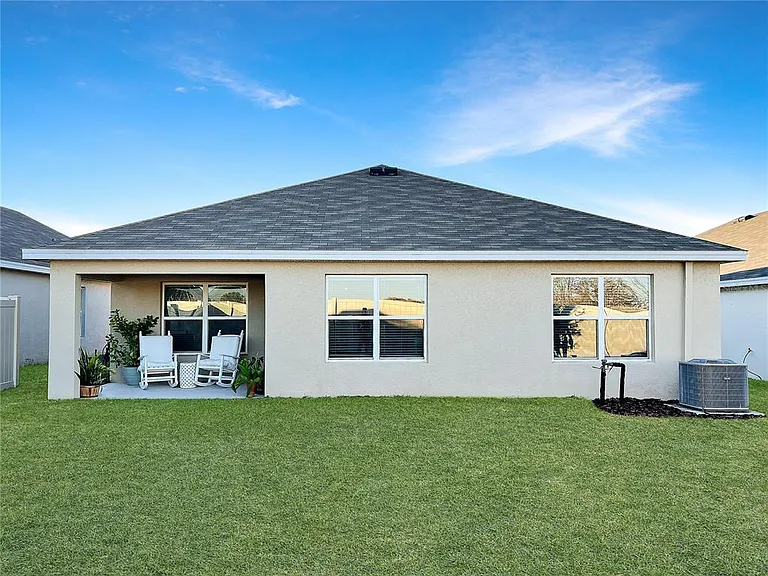 5563 SW 43rd Ct — Photo 5