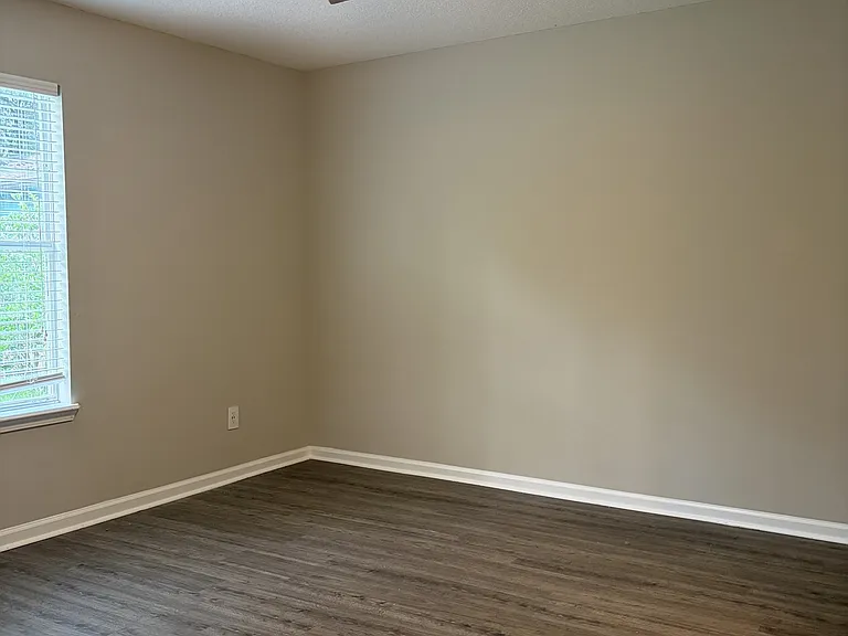 4957 Verdis St — Photo 2