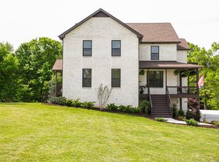 1232 Twin Oaks Ln, Greenbrier, TN 37073