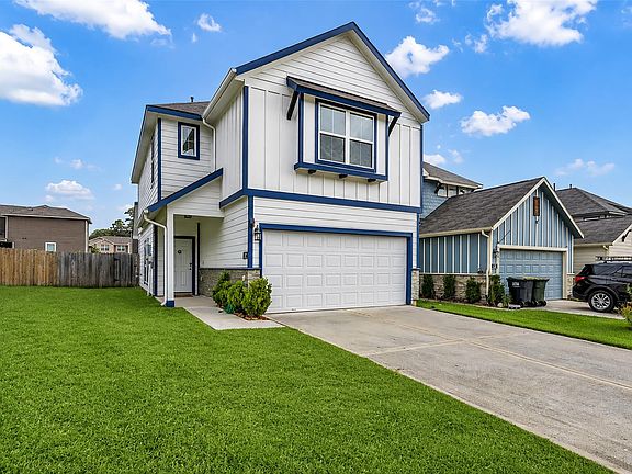 2nd image of 132 Camelot Place Ct