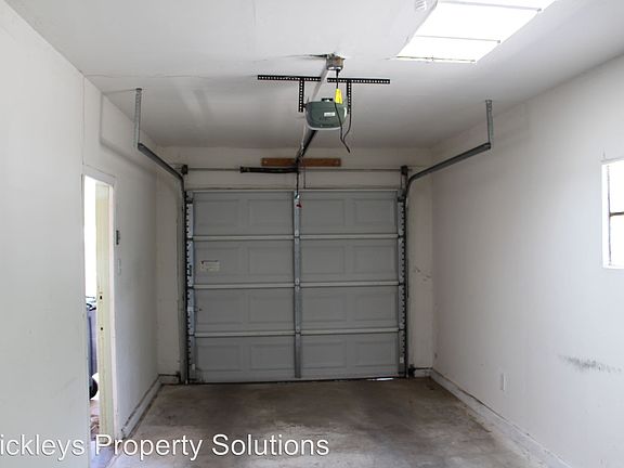 4th image of 820 Ortiz Dr NE