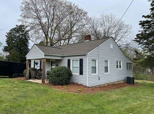 3721 Leake St, Walkertown, NC 27051