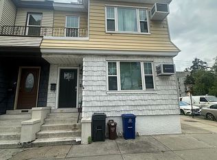 7202 73rd Pl, Glendale, NY 11385