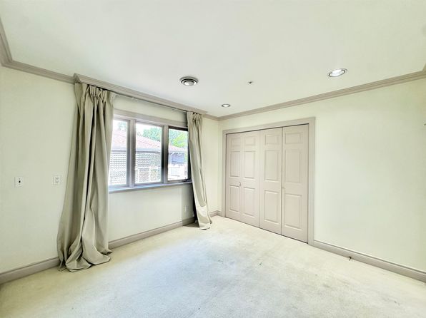 6 bedroom rental in Vancouver — photo 17