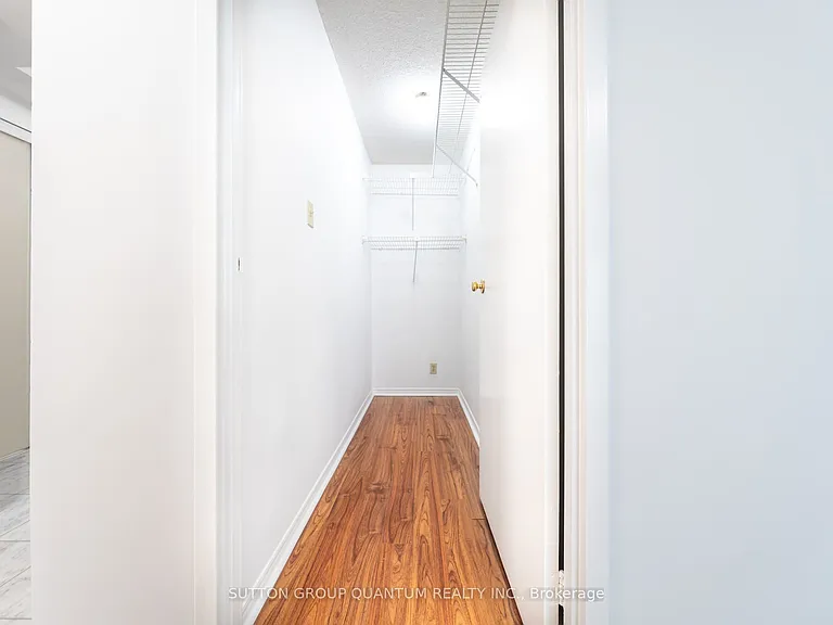 10 Yonge St #2113 — Photo 21