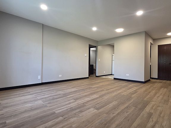 2nd image of 660 Perrie Dr APT 101