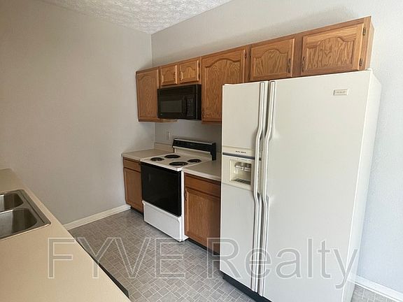 4th image of 4444 Broadmeadow Way