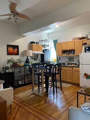 Rented by 50 Stanhope LLC | media 35