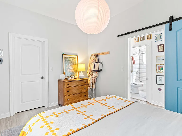 1414 W Summerdale Ave #2 — Photo 12
