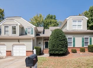 8703 Fox Chase Ln, Charlotte, NC 28269