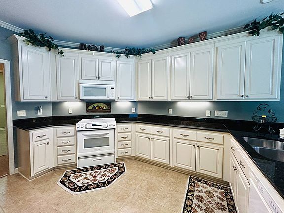 4th image of 139 Old Hickory Dr