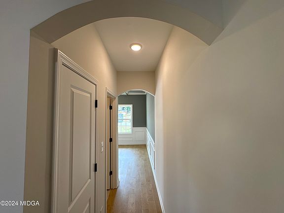 5th image of 637 McCarley Dr #177
