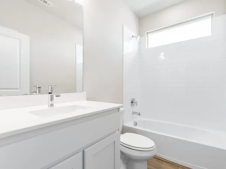 1137 Castlerock Rd — Photo 3