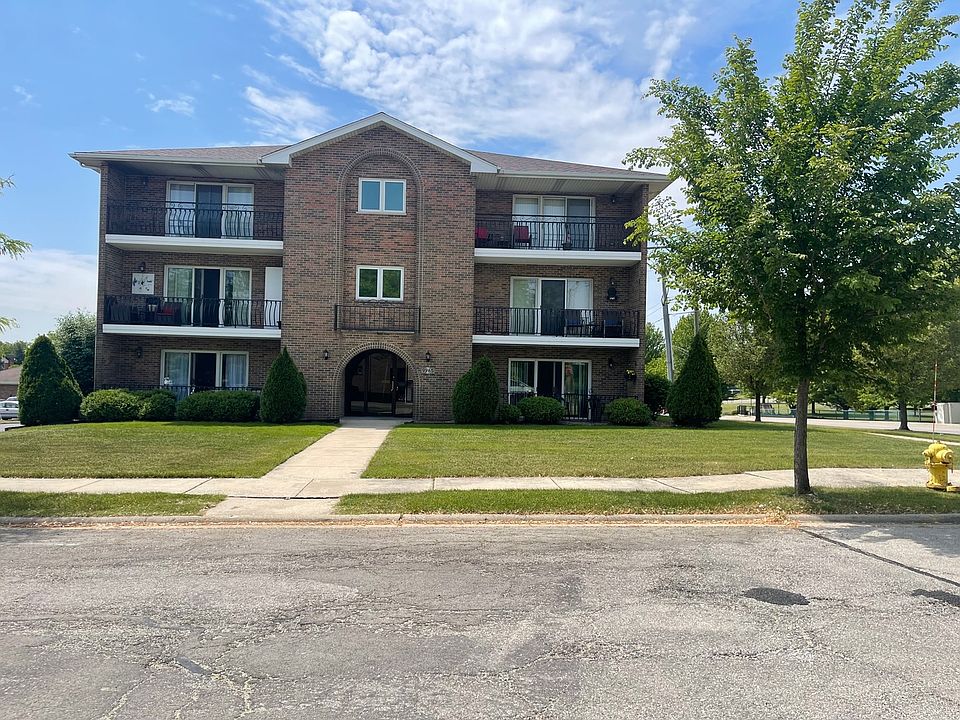 1st image of 9965 El Cameno Real Dr APT 3E